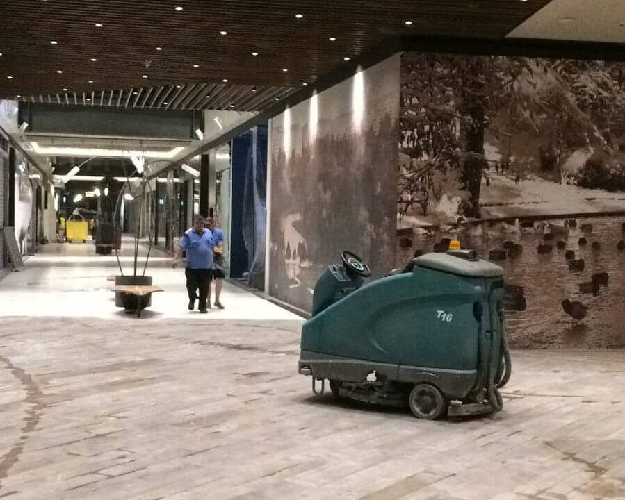 https://aerofm.ro/wp-content/uploads/2021/05/curatenie-post-constructor-park-lake-bucuresti-handyman-international-20-899x720-1.jpeg