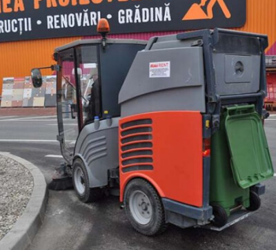https://aerofm.ro/wp-content/uploads/2021/05/curatenie-spatii-exterioare-handyman.jpeg