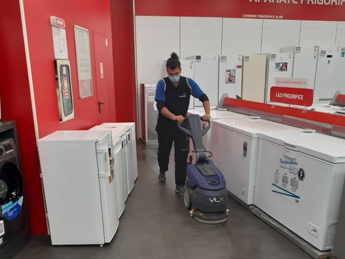https://aerofm.ro/wp-content/uploads/2021/05/utilaje-curatenie-profesionala-handyman-4.jpeg